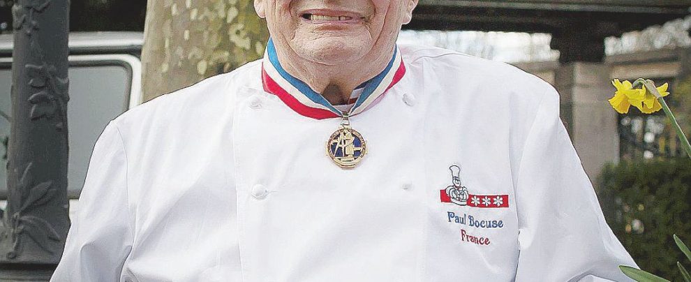 Figlio e nipote di chef - Paul Bocuse si forma all’Auberge du Pont de Collonges - Ansa Adieu a Paul Bocuse: la Francia perde l’imperatore della zuppa