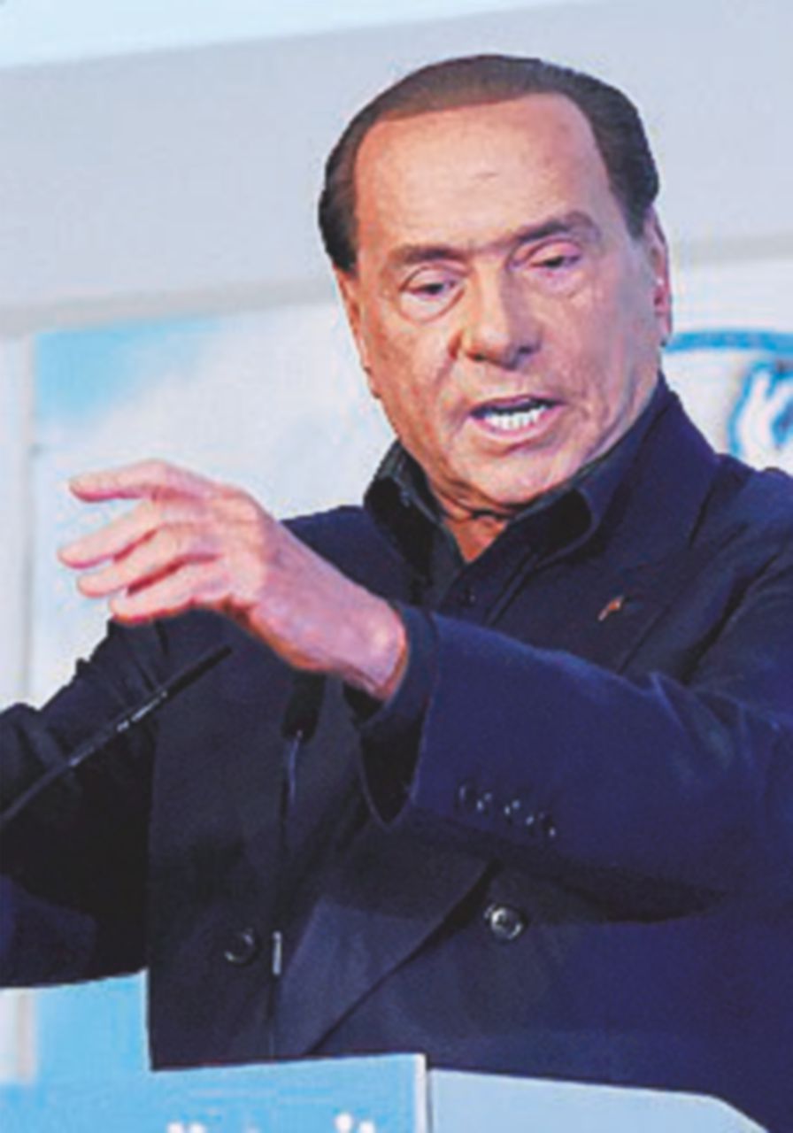 E Berlusconi dà ragione a Beppe… contro i giornalisti