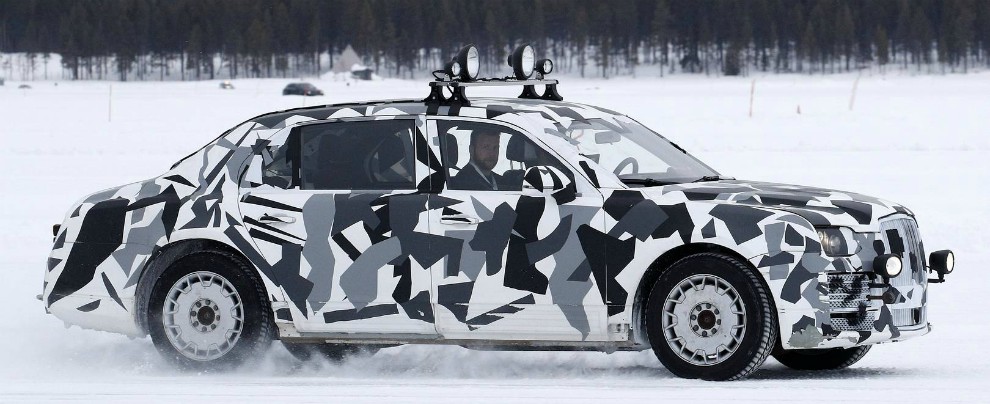 Copertina di Russia, la nuova limousine di Putin pronta a maggio. Con un pò d’Italia dentro – FOTO