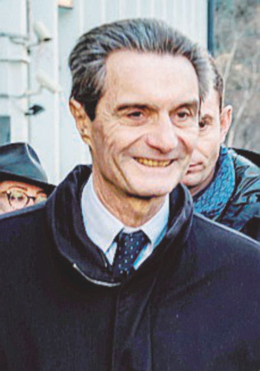 Fontana: “La frase sulla razza bianca ha aiutato nei sondaggi”