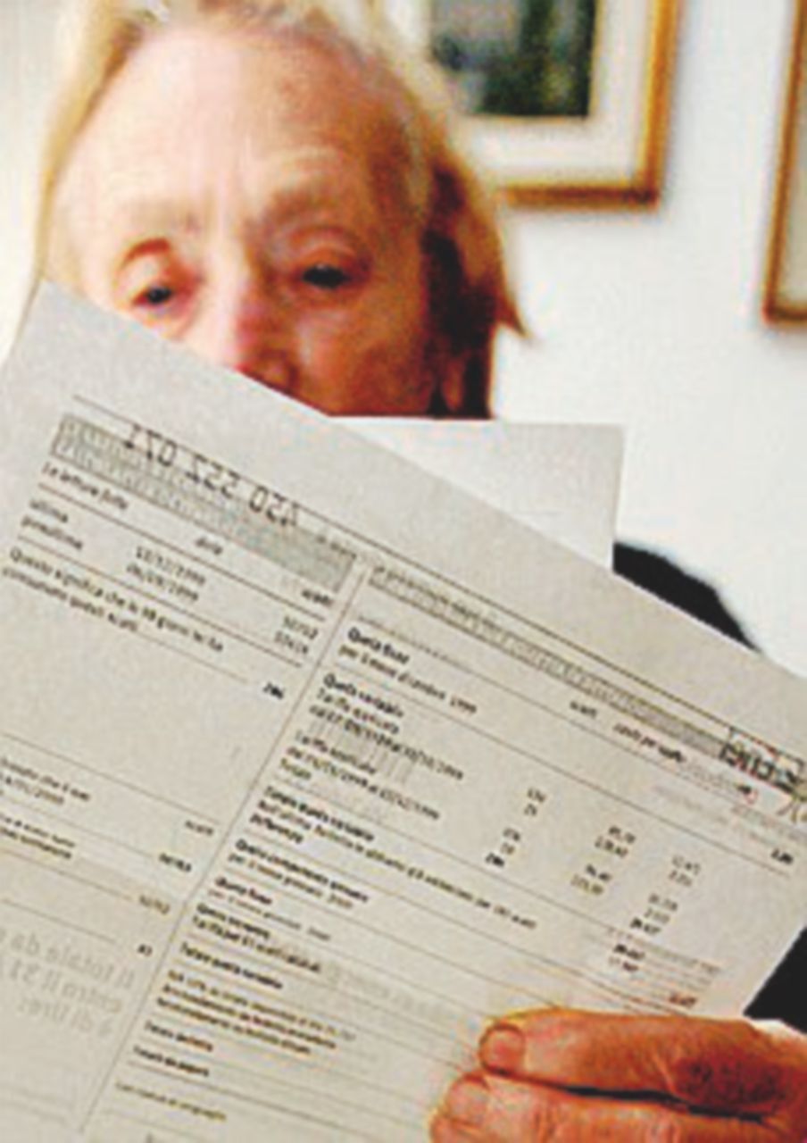 “Bollette telefoniche, esposto all’authority contro gli aumenti”