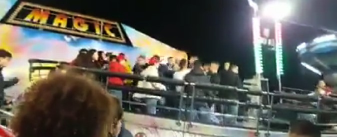 Copertina di Napoli, botte da orbi alla sagra di sant’Antonio Abate. Pugni e testate sulla giostra: 4 minori denunciati