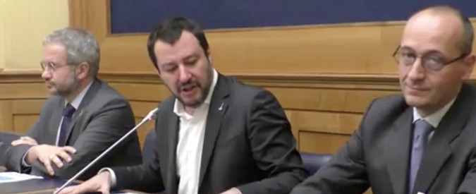 Copertina di Elezioni, Salvini candida gli economisti ‘No euro’ Bagnai e Borghi: “Basta diktat dall’Ue”