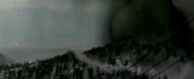 Copertina di Giappone, eruzione del vulcano Kusatsu-Shirane colpisce le piste da sci. Le immagini della valanga