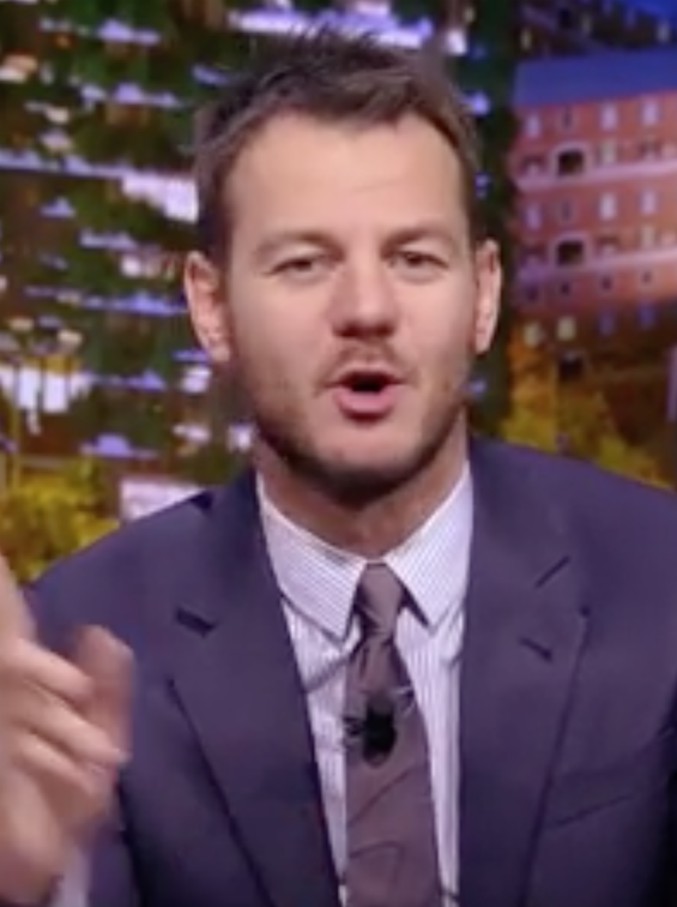 Copertina di Il test di Cattelan per i Maneskin ospiti di Epcc: “Chi era Alberto Tomba? Un Nobel per la fisica…”