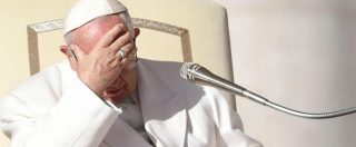 Copertina di Bergoglio incontra le vittime della pedofilia della Chiesa in Cile. “Ho detto al Papa che il perdono non basta”