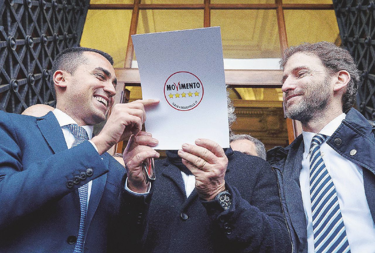 Poco Grillo, molto Partito. La nuova struttura a 5Stelle