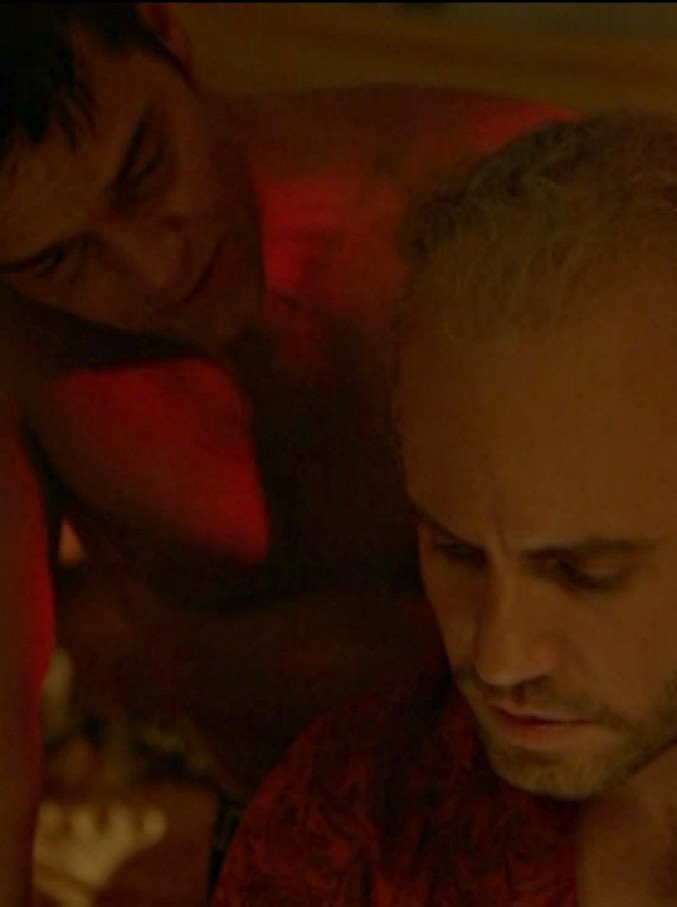 Copertina di Gianni Versace, su Fox Crime torna la serie sull’omicidio dello stilista. La clip in esclusiva