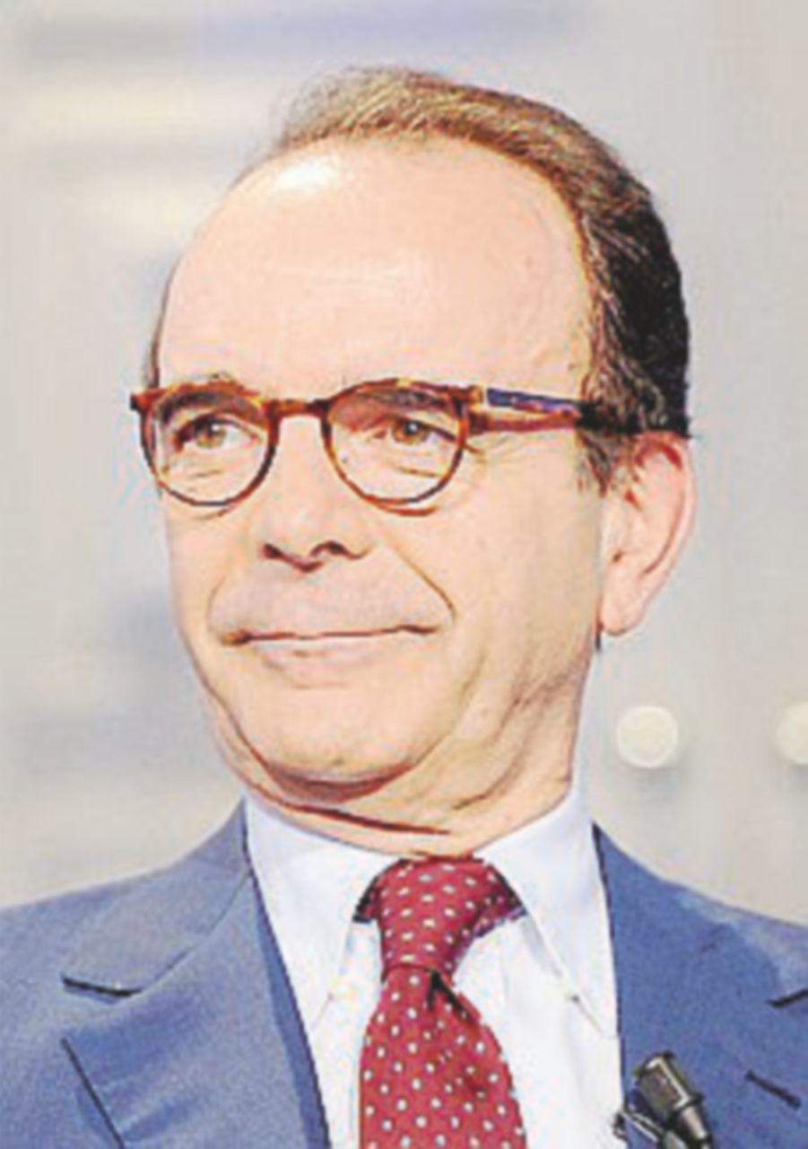 Parisi corteggia Pirozzi, ma il sindaco lo sfida a un confronto