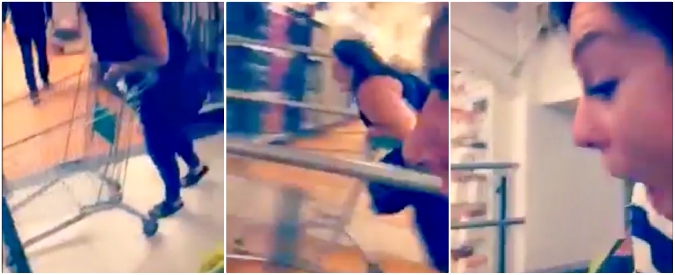 Copertina di Gara dei carrelli tra due amiche: pronti, partenza, sbam! Si spalma a terra e regala agli amici la risata dell’anno