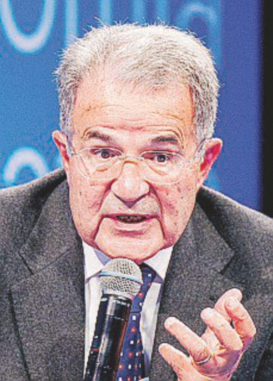 Prodi: LeU va contro il centrosinistra unito Grasso: lo vuole Renzi