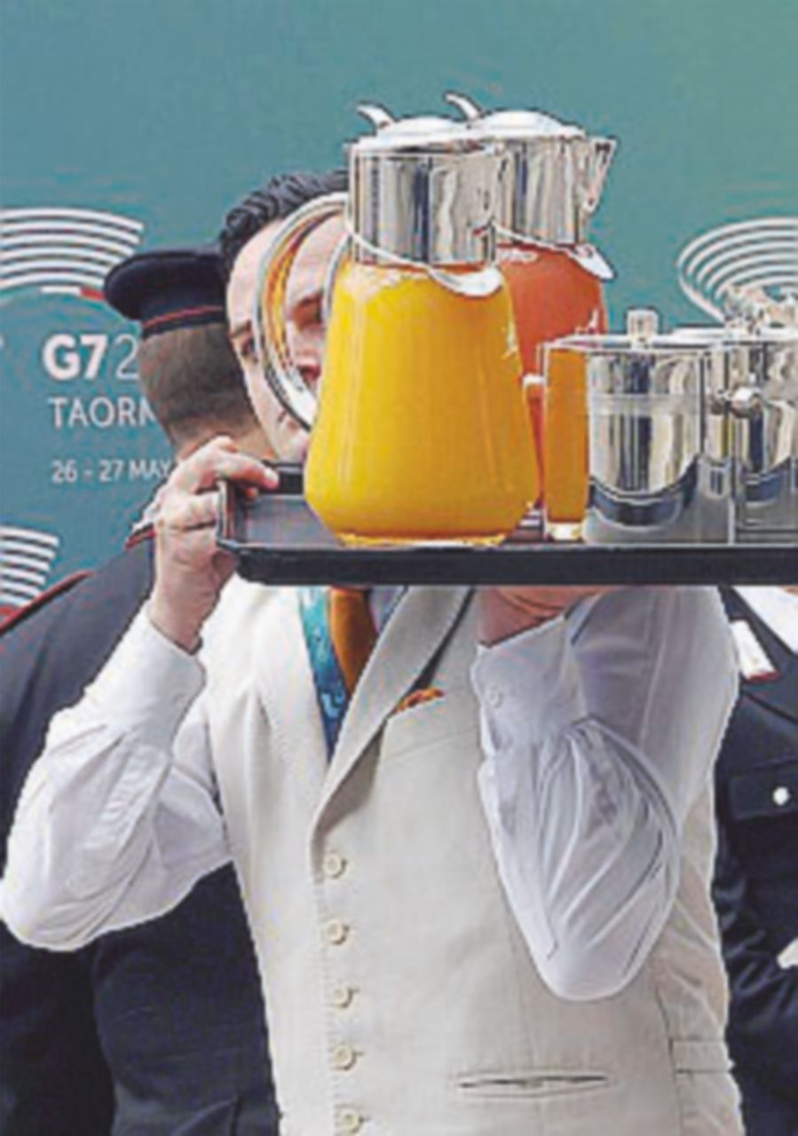 Sempre più impieghi in nero in famiglia: 3,3 milioni di italiani