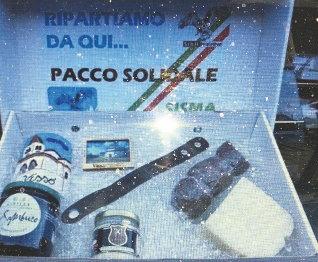 Copertina di Sisma, il sindaco leghista vende “prodotti solidali”
