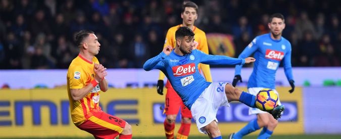 Copertina di Benevento-Napoli 0-2, nel derby campano si tifa per ventidue (più arbitro e guardalinee)