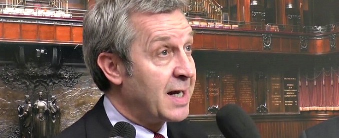 Copertina di Migranti, Della Vedova (+ Europa): “Berlusconi? Dovrebbe ricordarsi che fu il suo governo a sanare un milione di clandestini”