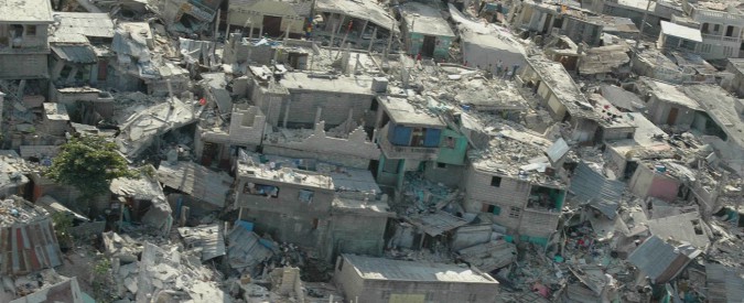 Oxfam, il Times: “Soldi della Ong usati per andare con giovani prostitute ad Haiti dopo il terremoto”