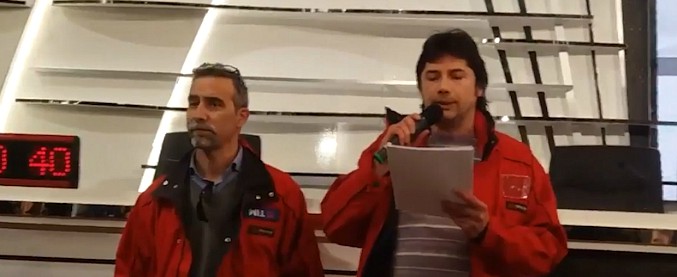 Copertina di Sanremo 2018, lavoratori Tim ed Embraco in sala stampa: “Paura di un futuro sempre più incerto”