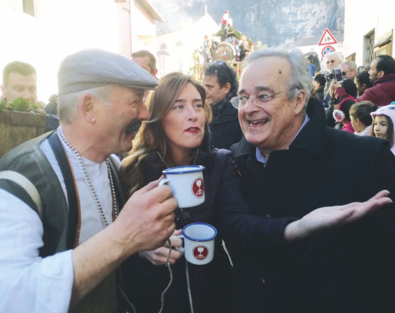 Copertina di Maschere, trucchi e vino: lo spot di Boschi a Carnevale