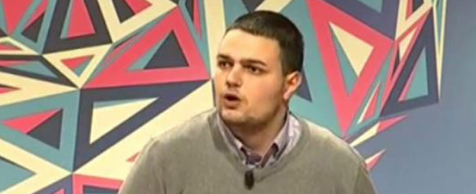 Copertina di Elezioni, in studio c’è Casapound. Il candidato di Potere al Popolo se ne va: “No ai fascisti”