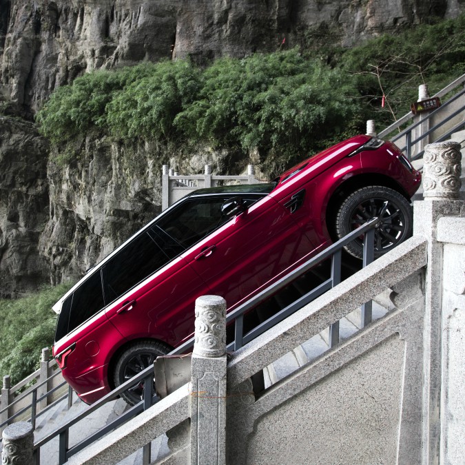 Copertina di Range Rover Sport PHEV, l’ibrida che ha scalato la Porta del Cielo – FOTO e VIDEO