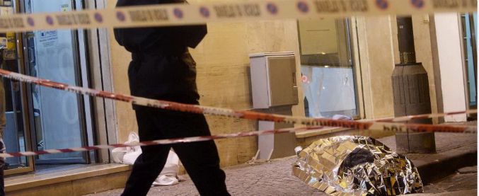 Napoli, rapinatore ucciso – Il gioielliere: “Mi sono visto puntare una pistola contro”
