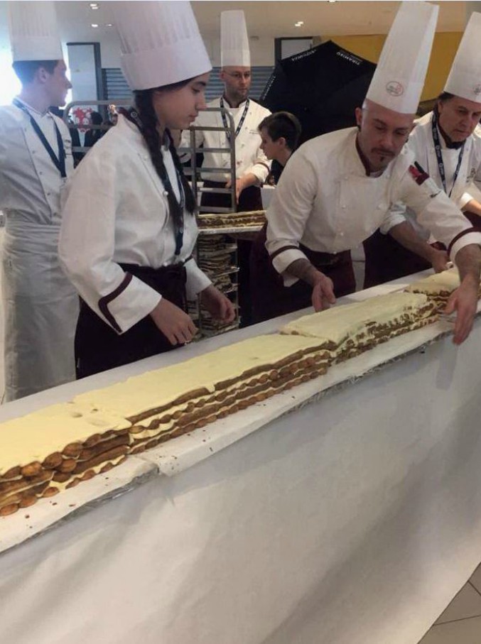 Copertina di Tiramisù da guinness Veneto accusa Friuli di aver “barato aggiungendo la panna”. “No, è tra ingredienti in regolamento”