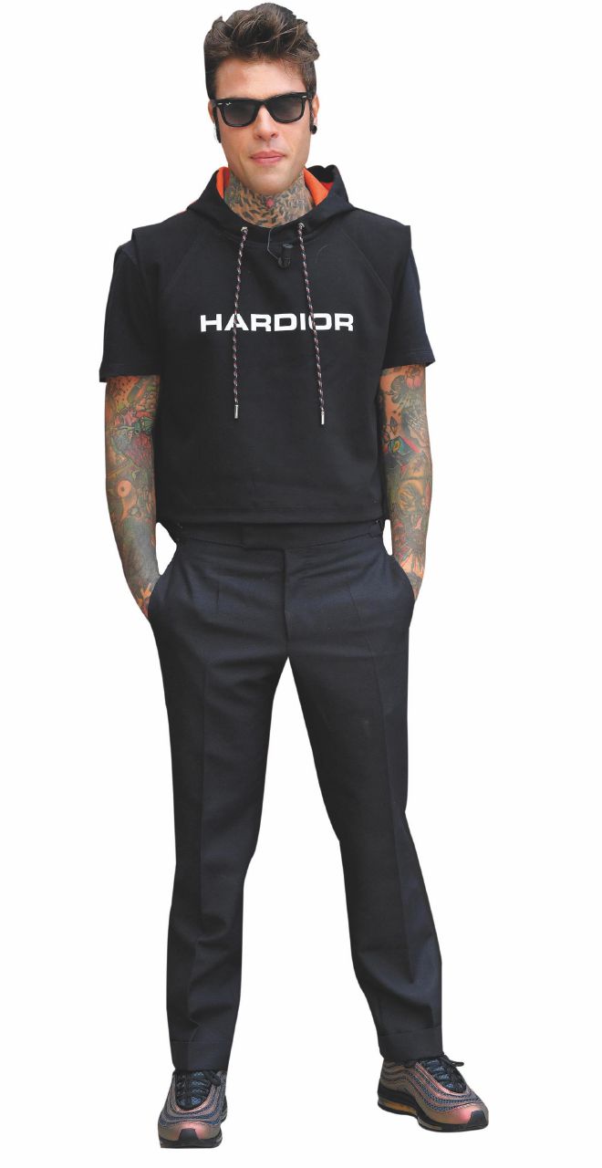 Insulti a Fedez, Facci condannato. Il rapper: “È un opinionista rissoso da salotti tv”