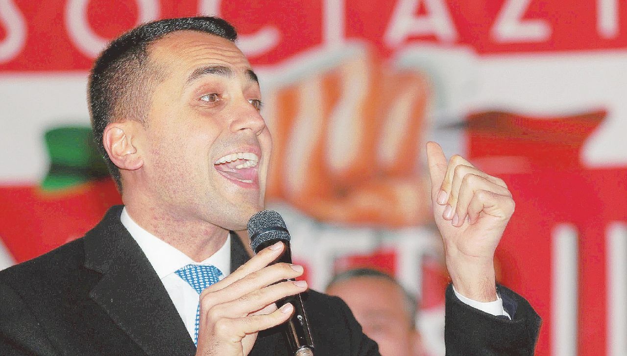 “Non hanno restituito in dieci”. Il caso rimborsi non finisce più