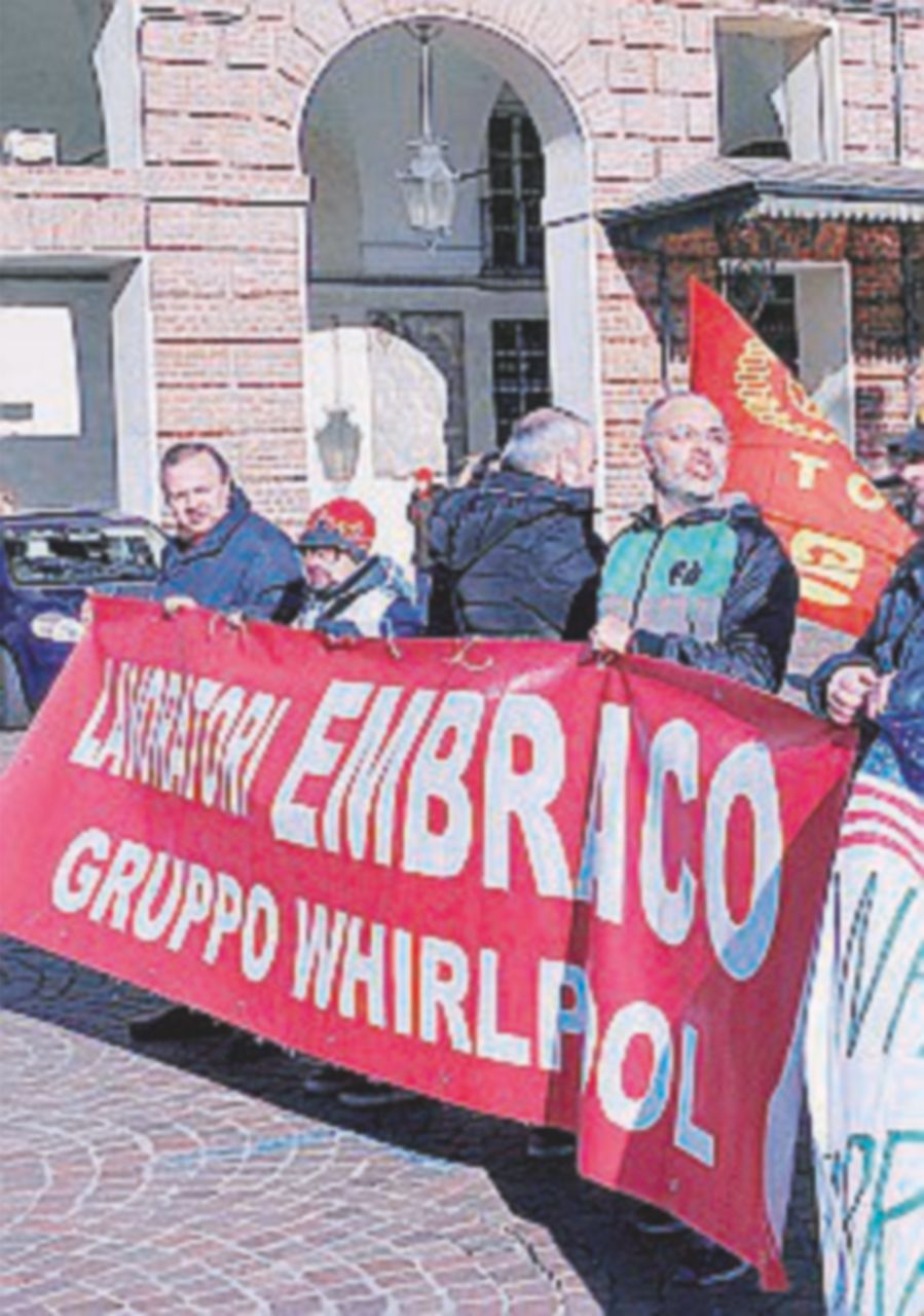 Embraco, l’incontro al ministero salta Calenda scrive all’Ue Embraco, l’incontro al ministero salta Calenda scrive all’Ue