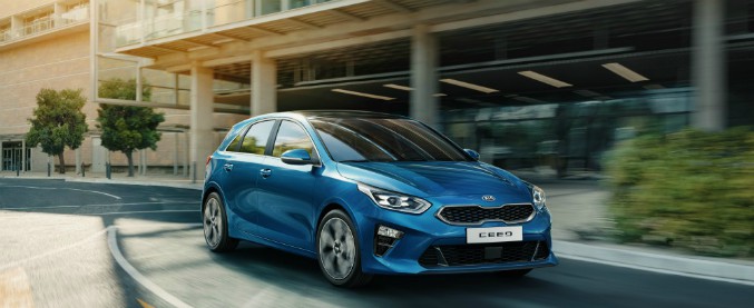 Copertina di Kia Ceed, niente più apostrofo ma tanta tecnologia. E stile – FOTO