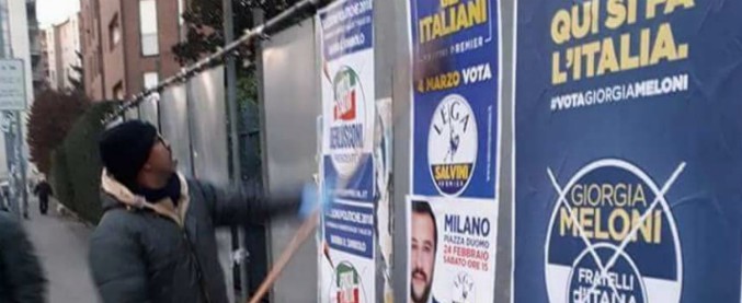 Elezioni 2018, i manifesti della Lega? “A Milano li attaccano gli extracomunitari”