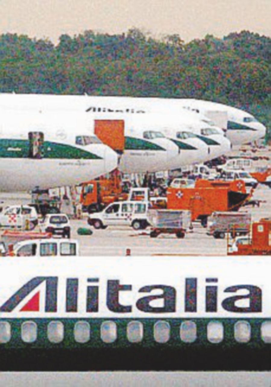 Vendita Alitalia, tutto rinviato a dopo le elezioni