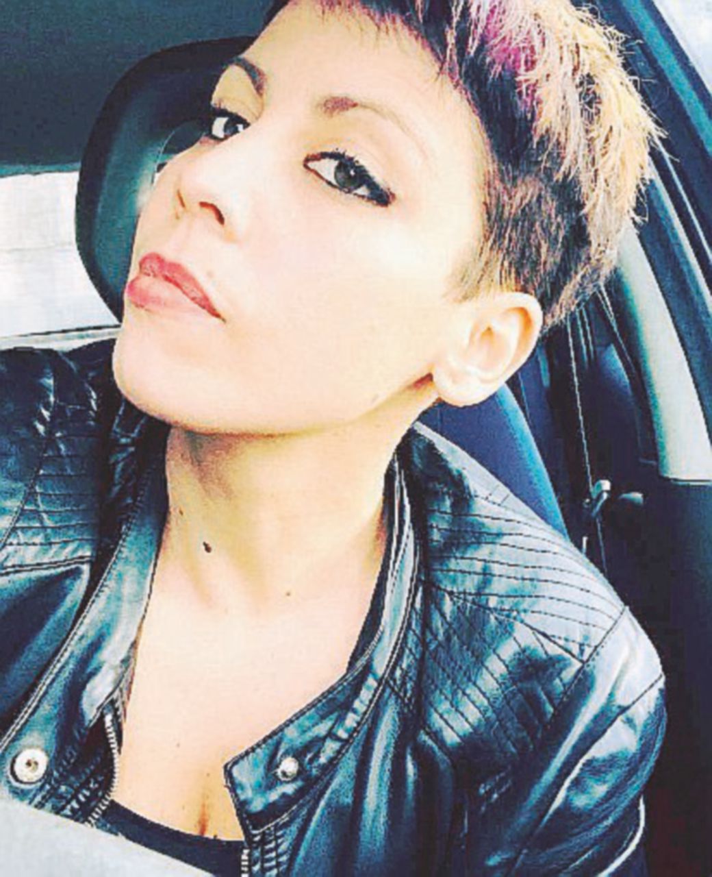 “Unica a far domande, volevano menarmi”