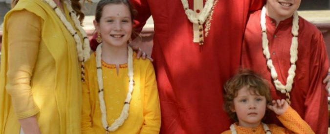 Justin Trudeau, il primo ministro in India con la famiglia: il piccolo Hadrien è irresistibile