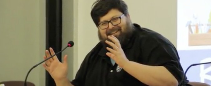 Copertina di Elezioni, Adinolfi contro Renzi: “Era al mio fianco al Family Day del 2007. Poi ha tradito noi e il Vangelo”