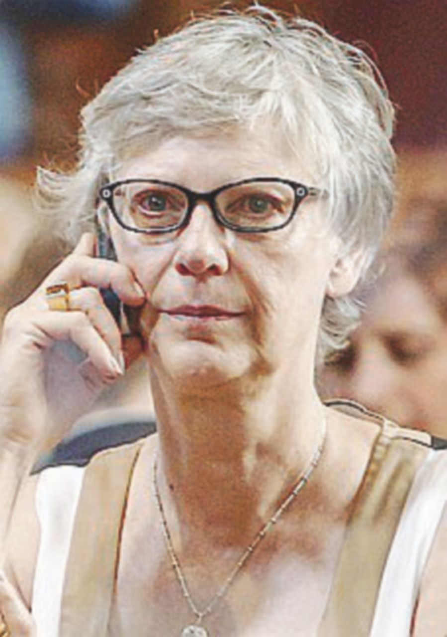 Fuori la Guerrini, il Comune scrive a registi e attori