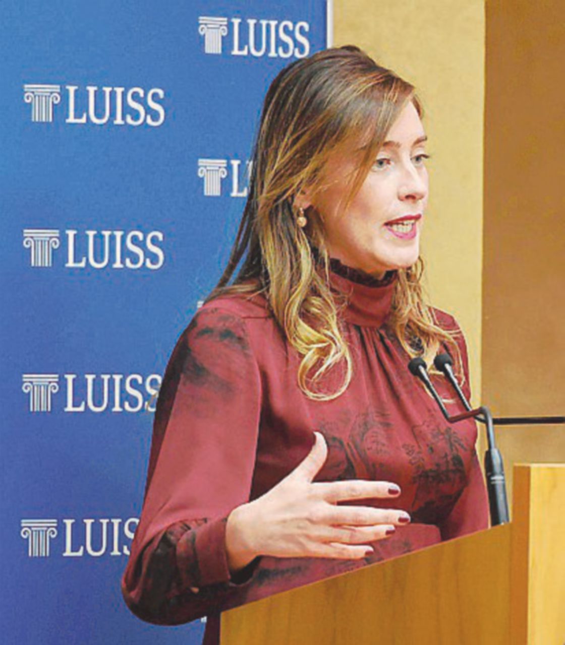 Letta promuove Boschi a Donna del Nazareno