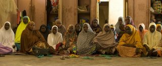 Copertina di Nigeria, Boko Haram attacca un liceo: “Scomparse almeno 111 studentesse”