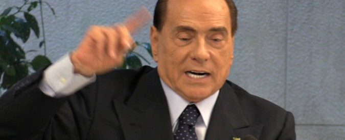 Berlusconi: “Trump? Signore particolare. Io non replico come lui: è come mettere m… nel ventilatore”