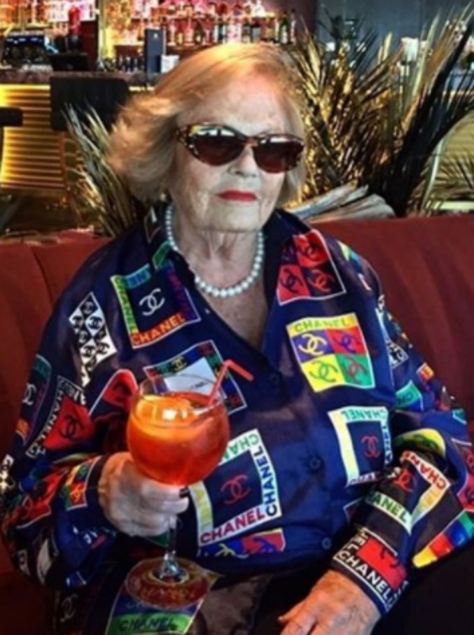 Copertina di Sciuragram, dimenticate le fashion blogger. È questo il vero nuovo trend delle sfilate milanesi