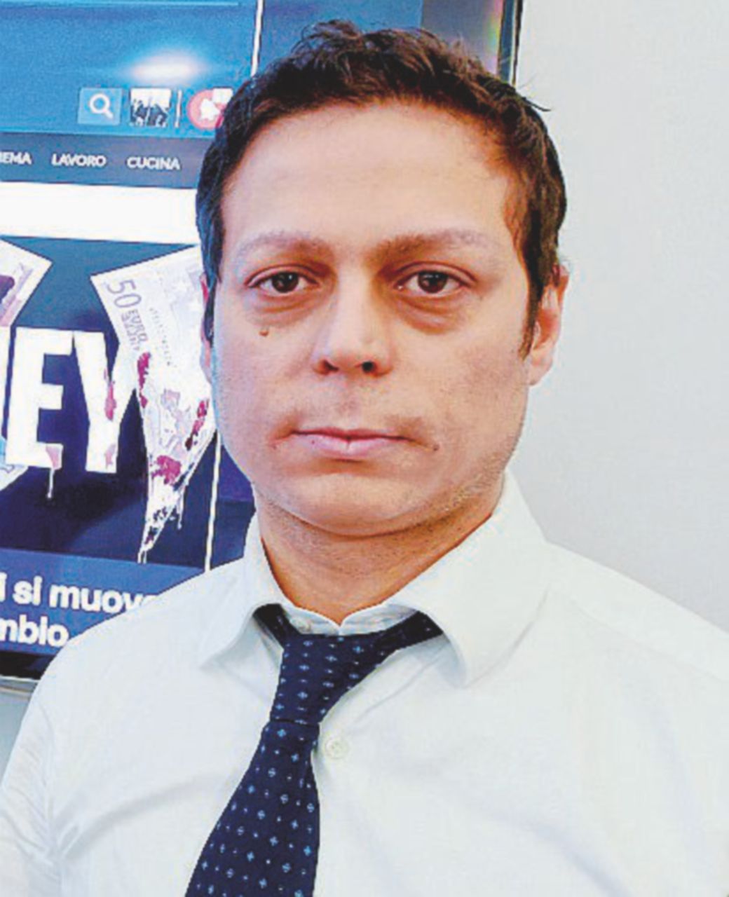 Napoli, rogo sul pianerottolo dove vive la cognata del direttore di Fanpage