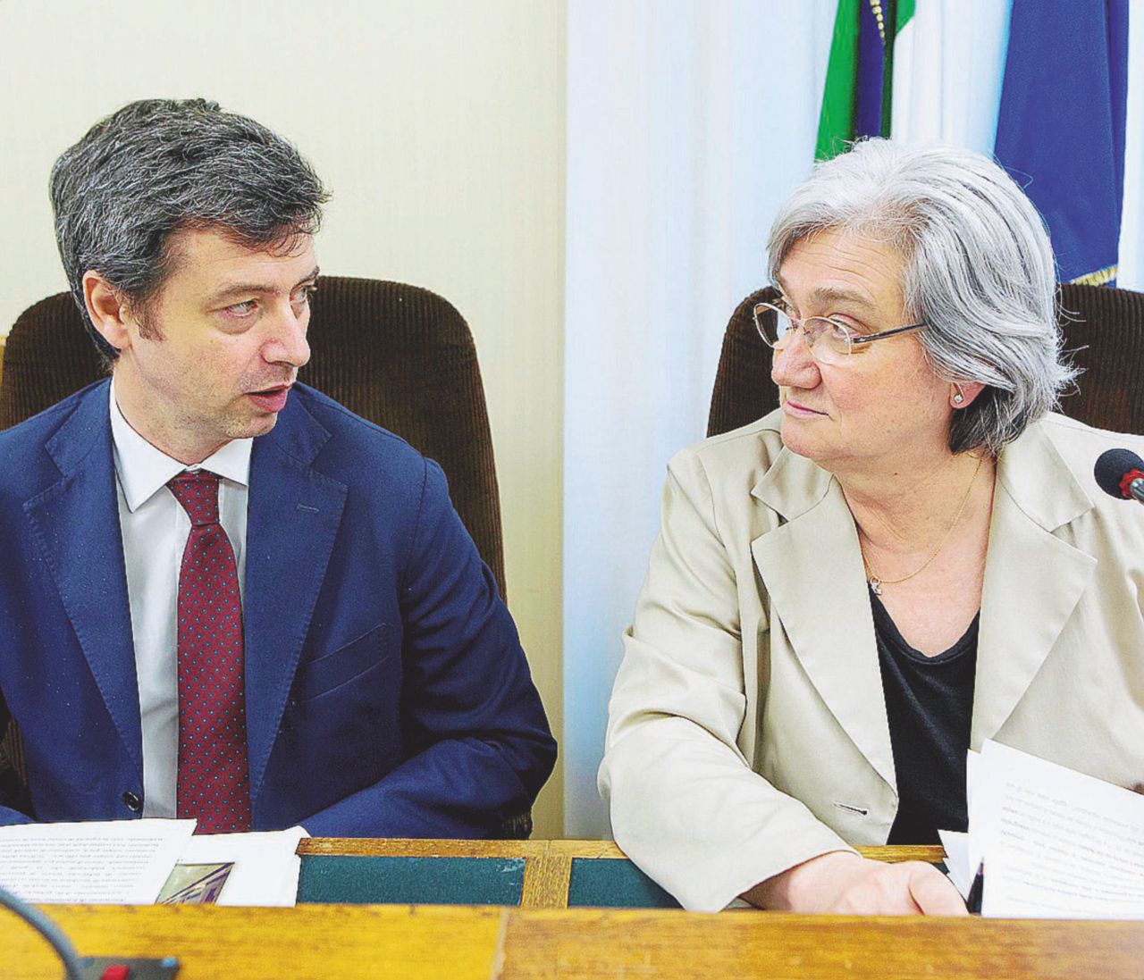 Minoranze - Il ministro della Giustizia Andrea Orlando e la presidente della commissione antimafia Rosy Bindi - LaPresse Intercettazioni, il Pd è spaccato. Bindi: “Cambiare la riforma”. Orlando: “No, segue l’esperienza del pool antimafia”