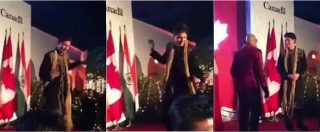 Copertina di Justin Trudeau colpisce ancora: il premier canadese balla in stile Bollywood durante una visita in India. Il video è virale
