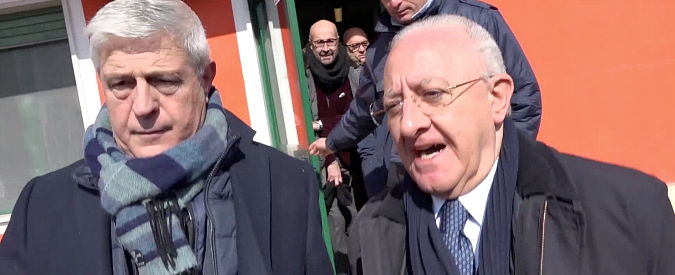 Copertina di De Luca, sul figlio e l’inchiesta di Fanpage una sola risposta: “Ciao caro, chiedi a Perrella… ci vediamo in tribunale”