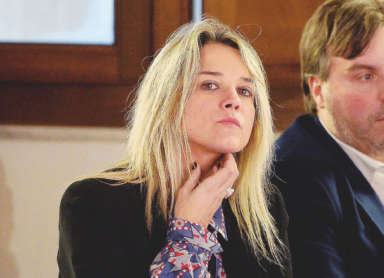 Francesca Barra la candidata-selfie strappata all’Isola