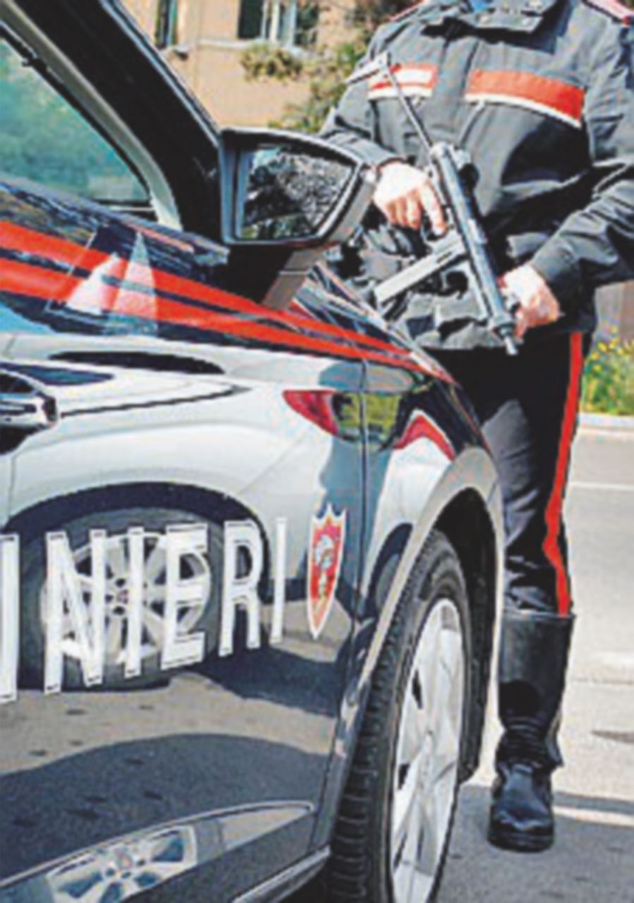 Rubano 400 mila euro di alimenti, arrestata la “gang del torrone”