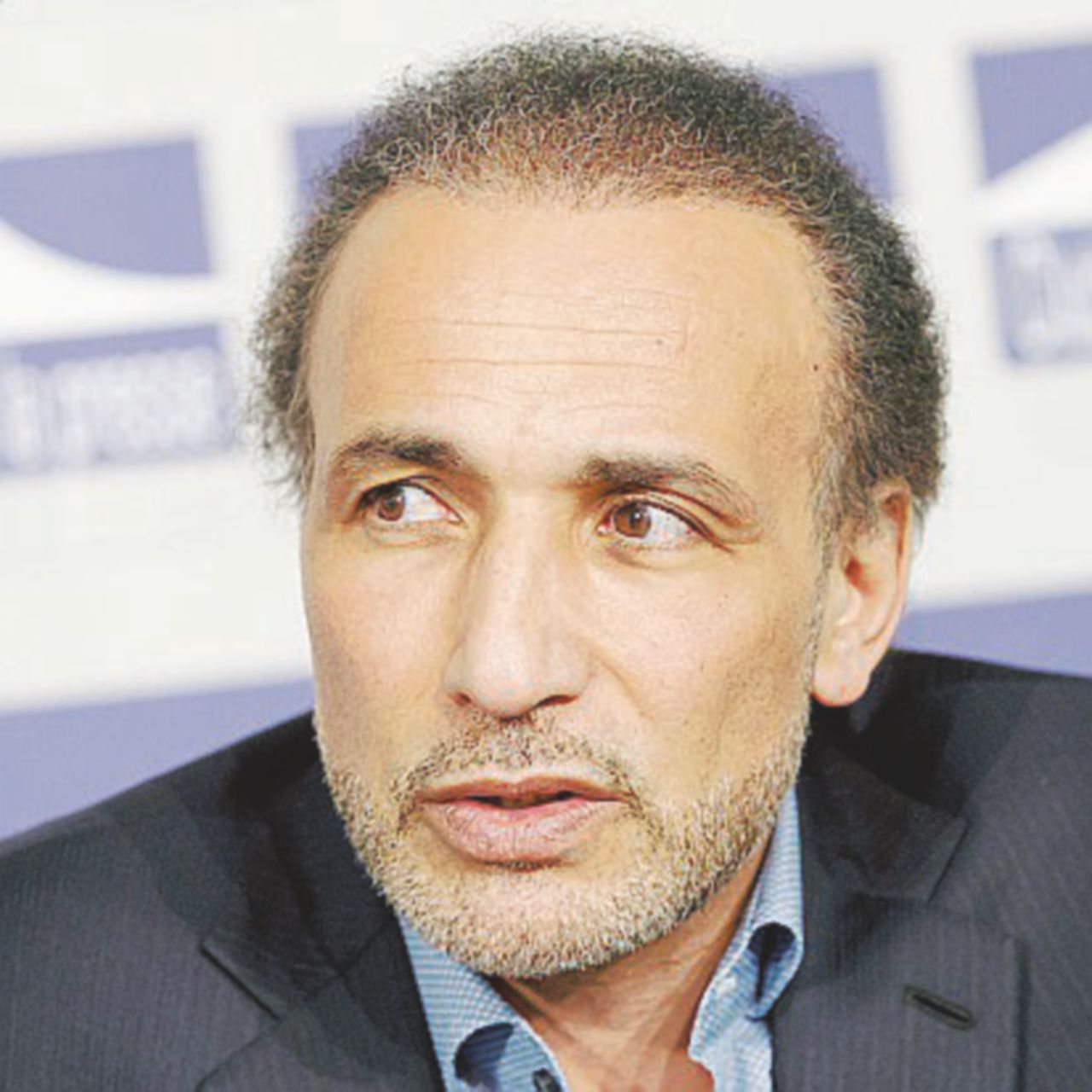 Ramadan getta Parigi in confusione