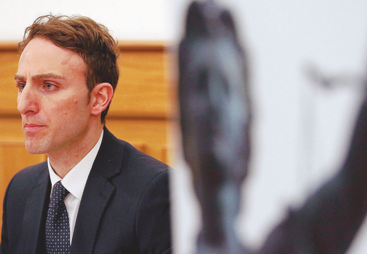 De Luca jr. ha copiato pezzi del libro per diventare prof