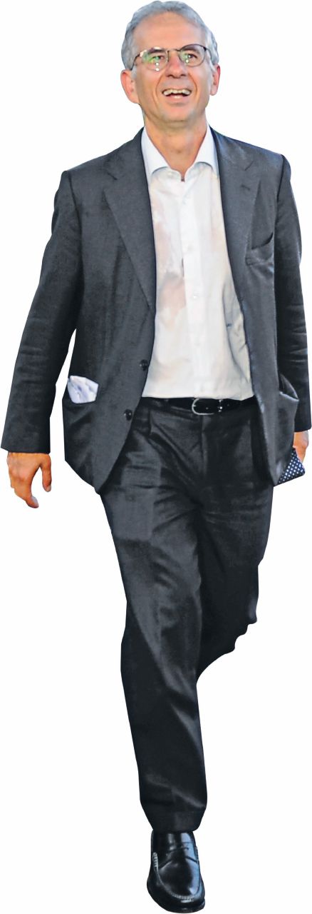 “Conosco e parlo con tutti”. Il candidato Renzusconiano