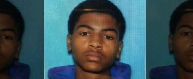 Michigan, studente 19enne spara e uccide i suoi genitori nel campus: è in fuga